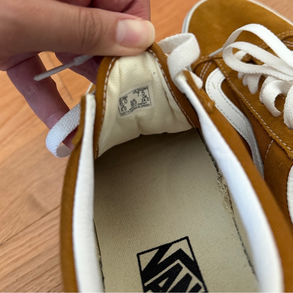 Golden Brown Old Skool Vans / Size 7.5 Women's - Picture 6 of 9